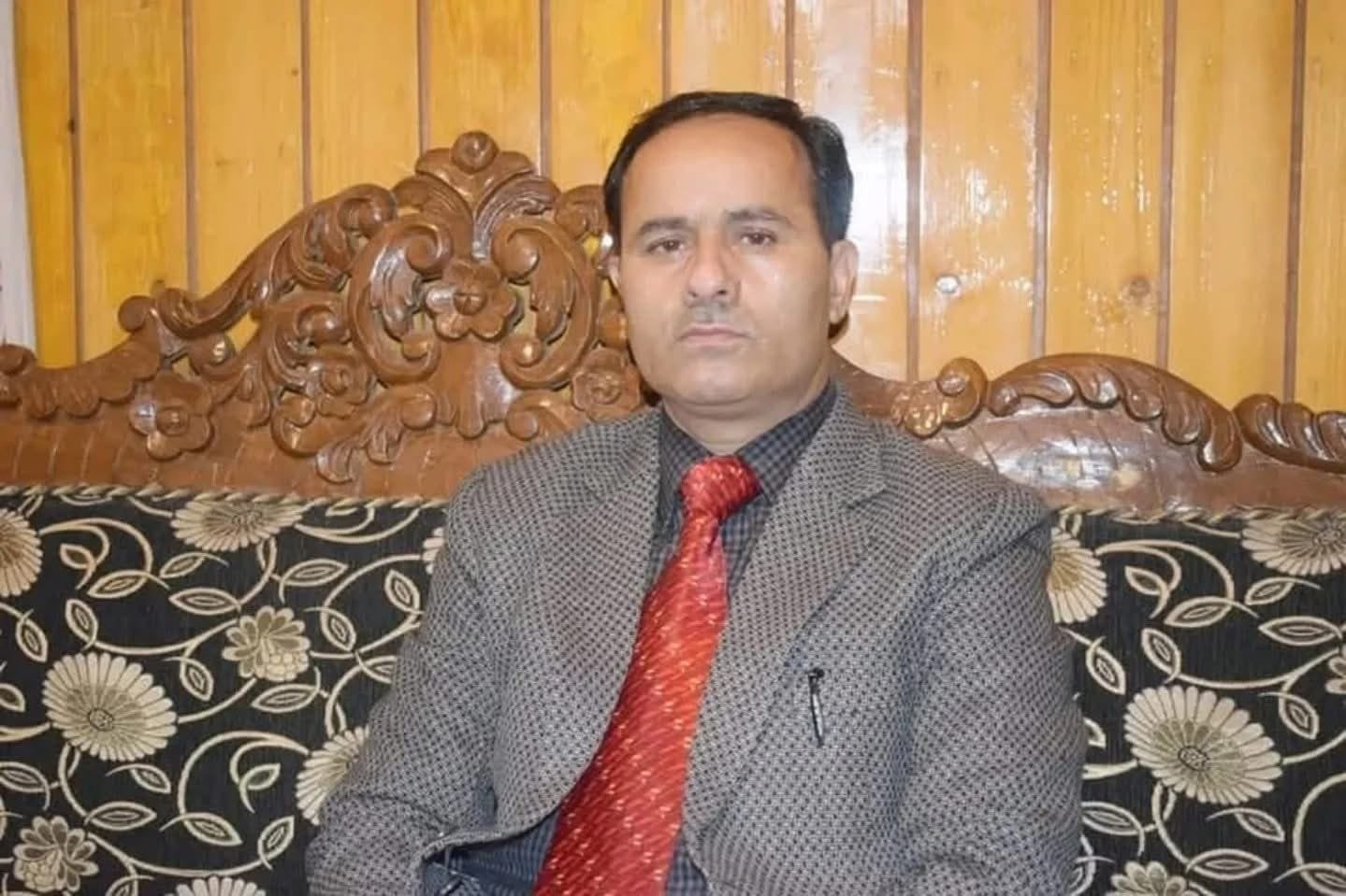 New: Dr. Ghulam Nabi ltoo is new Director School Education, Kashmir